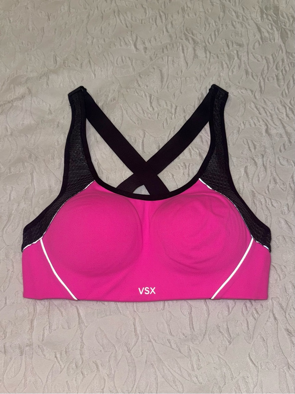 Victoria's Secret The Standout Bra Top VSX Sports Bra Max Support Pink Size 32B